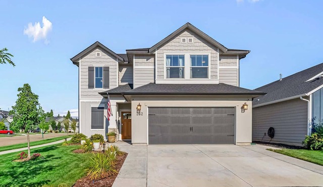 Cozy & Charming Home in Eagle Id