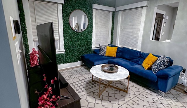 Cozy Charming Retreat Next to EWR✈️, MSU🏫 & NYC🌃!