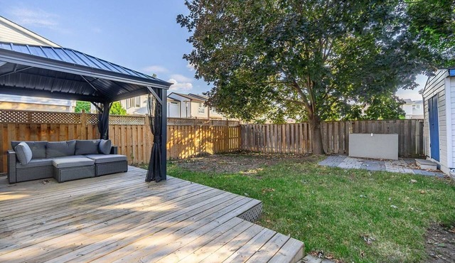 Cozy, charming, trendy chic studio apartment with bed and breakfast options