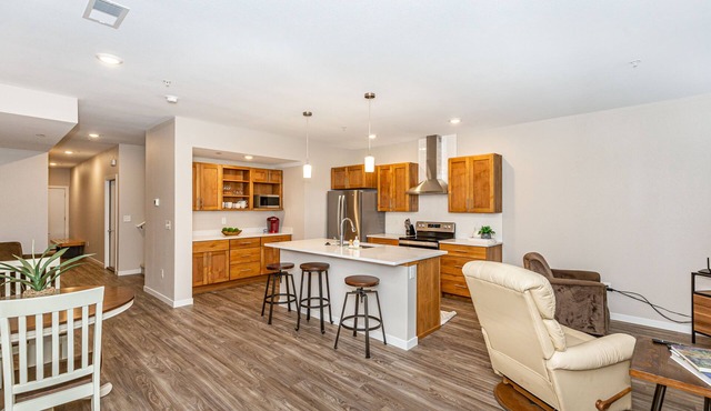 Cozy, Charming Vacation Oasis Near Downtown Fargo.
