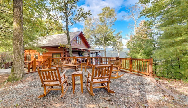 Cozy Cherry Log Cabin w/Hot Tub & Mountain Views!