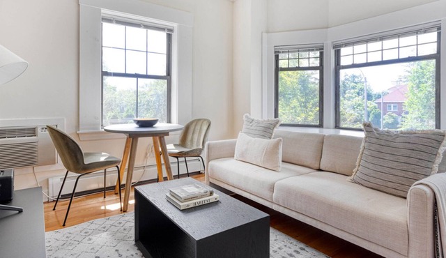 Cozy Chestnut Hill 1BR, residential area, by Blueground