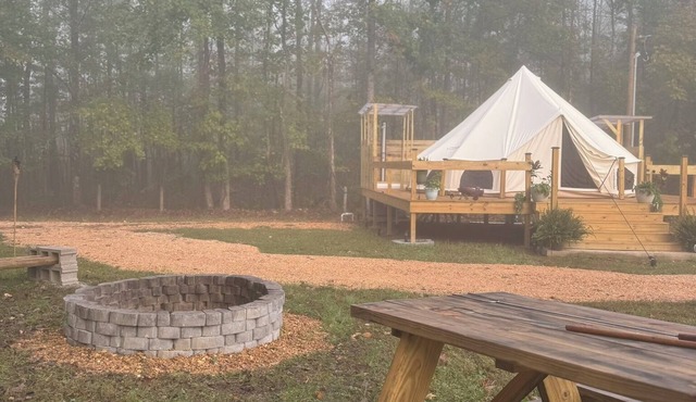 Cozy chic Luxury Bell Tent Getaway near Kentucky Lake - sleeps up to 5!