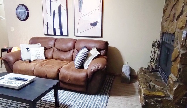 Cozy Chisholm charm apartment