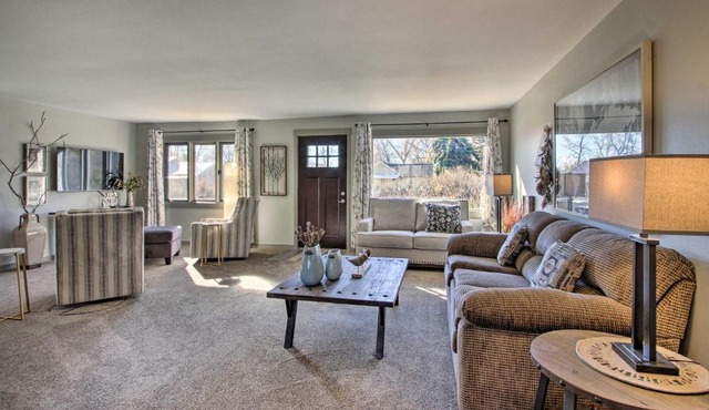 Cozy Choteau Home w/Fire Pit, Grill, Yard!