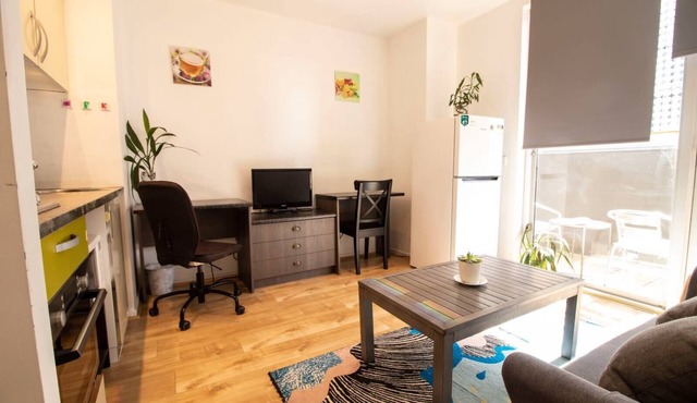 Cozy City Apartment - 1 Bedroom with Balcony