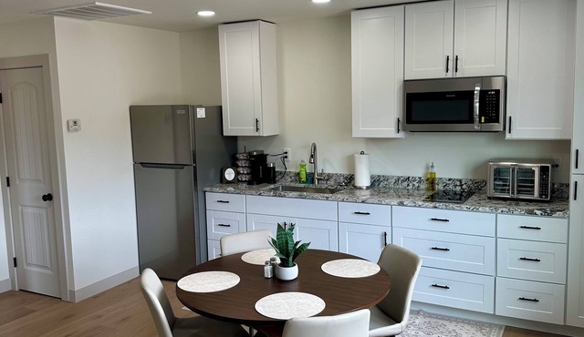 Cozy & Clean 1-Bedroom Apartment with Desert Views -BRAND NEW-