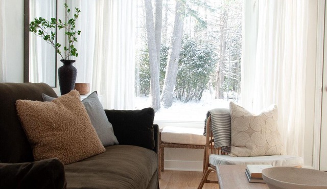 Cozy, Clean 3-bed-1-Bath Pet Friendly Cottage in The Kawarthas!