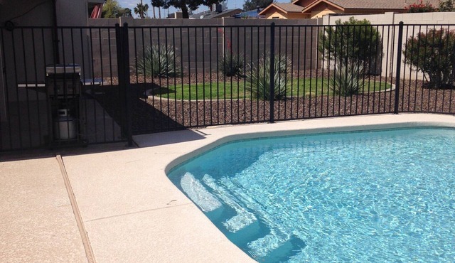 Cozy, Clean, Beautiful 5 Star reviews home. A Quiet Gem!