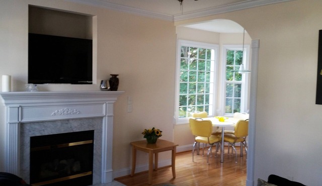 Cozy, clean comfortable and close to all things North Carolina