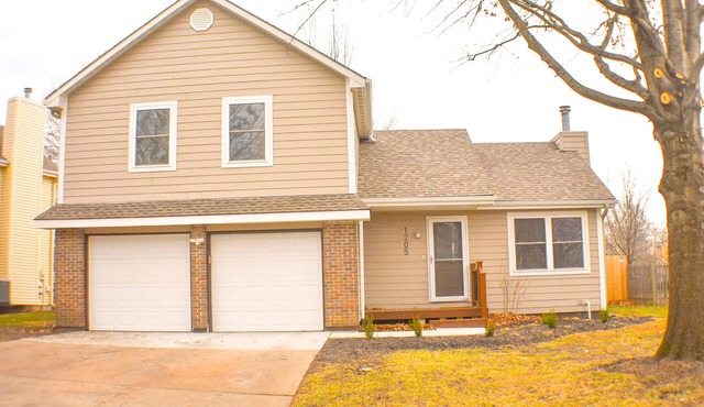 Cozy, Clean, Comfortable Home for Large Families