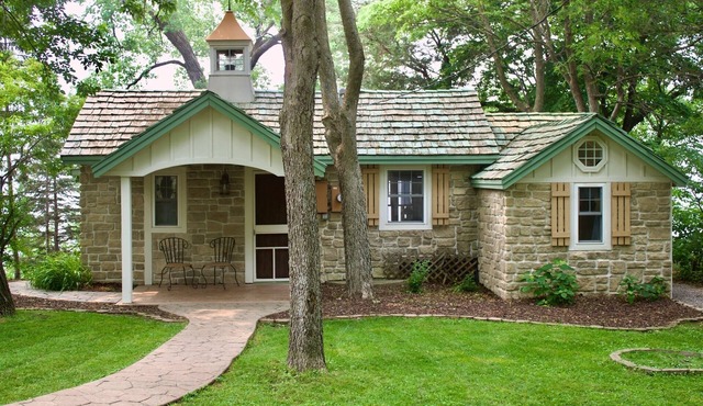 Cozy Clean Cottage on Clearwater