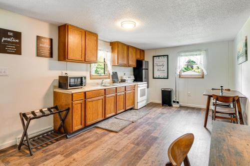 Cozy Clearfield Apartment - 3 Mi to Downtown!