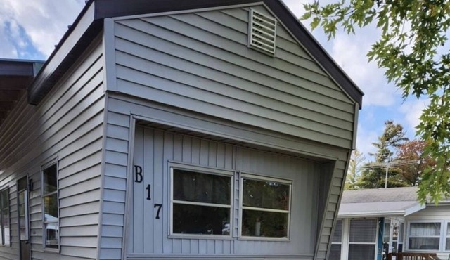 Cozy Cloverleaf Chain Lakes Rental