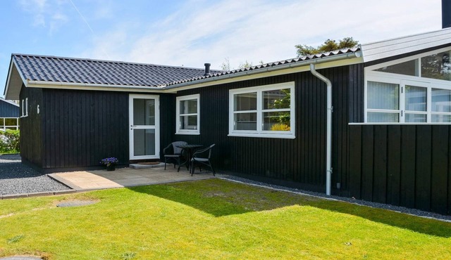 Cozy Coastal Cottage in Blokhus-By Traum