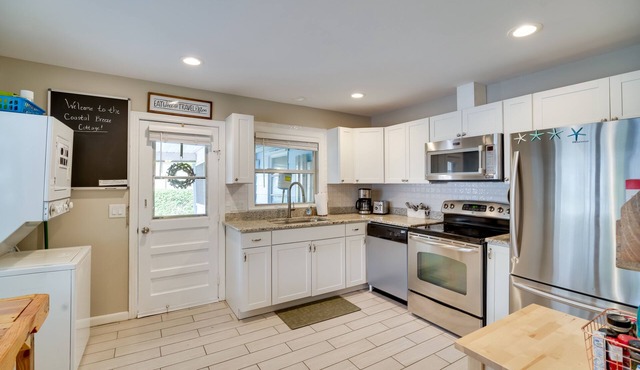 Cozy Cocoa Home - Walk to River & Historic Village