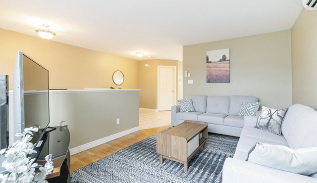 Cozy, Comfortable and Spacious 2 Bedroom Home