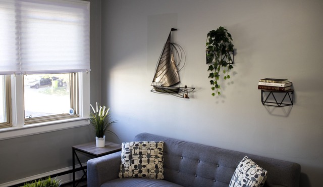 Cozy & Comfy 1 Bedroom Apartment Downtown Sault, ON