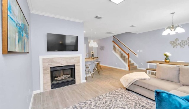 COZY COMFY 2BD 2BTH TOWNHOUSE ENERGY CORRIDOR - SUGARLAND