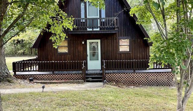 Cozy, Comfy Cabin minutes from Cave Run Lake, I-64, App Harvest, and Morehead.