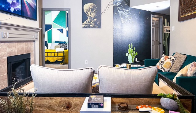 Cozy, comfy, canna friendly; no cleaning fees!