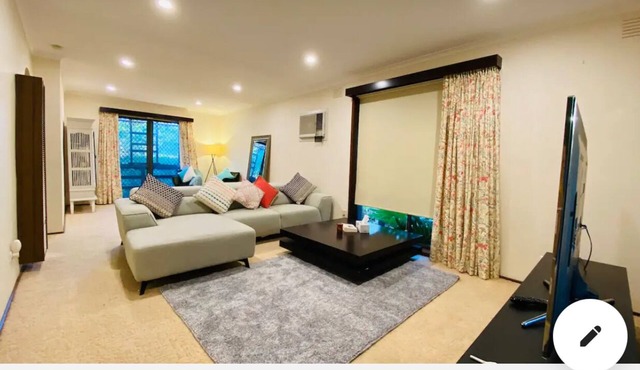 Cozy comfy green house