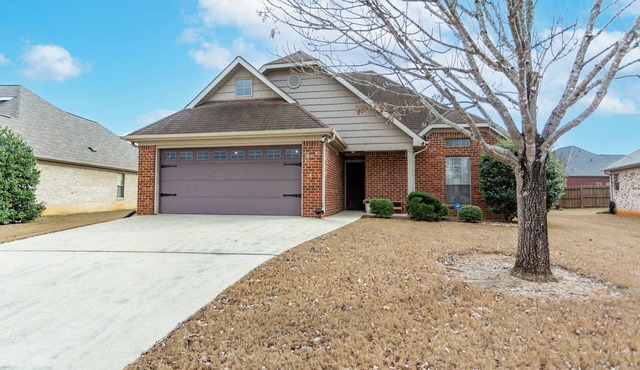 Cozy, Comfy, Quiet 3-BR house near Baptist Shelby Alabaster/Helena/Pelham area.