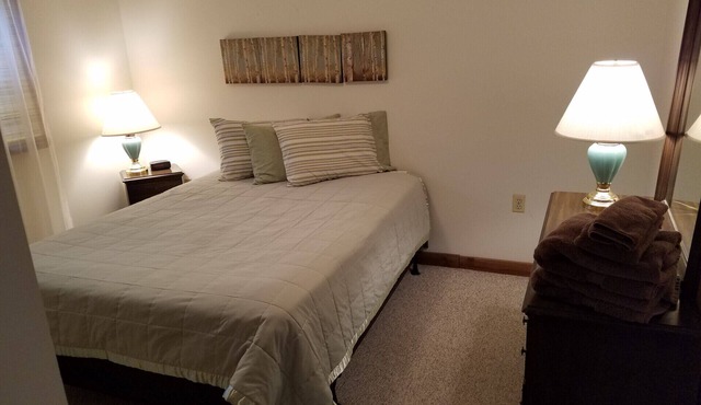 Cozy Condo #3 Next to Swain Resort!