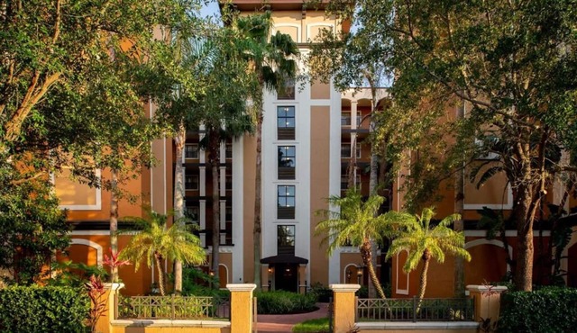 Cozy Condo 4Mi from Disney with Resort Amenities