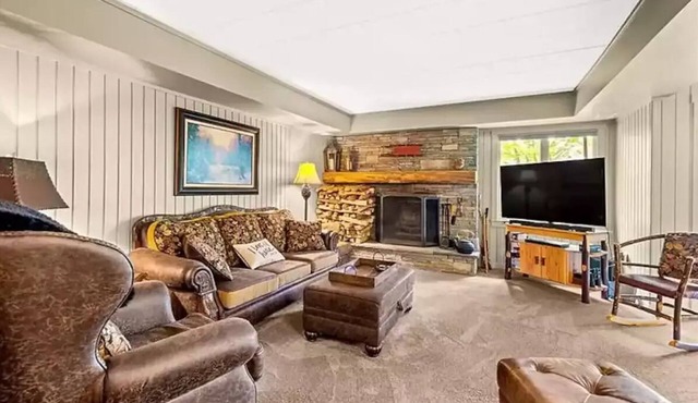 Cozy Condo at Seven Springsn