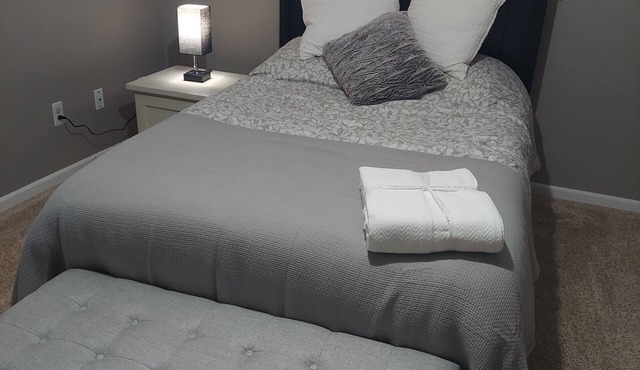 Cozy Condo Great Location