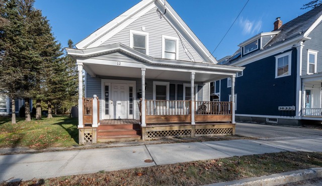 Cozy Condo in Downtown Ludlow | Walk to Dining