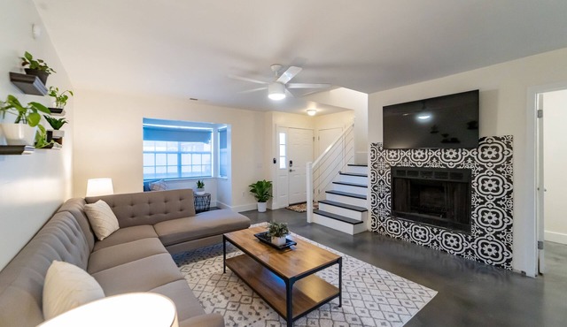 Cozy Condo in Huntsville 5 minutes to Redstone Gate