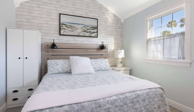 Cozy Condo in Sebastian!