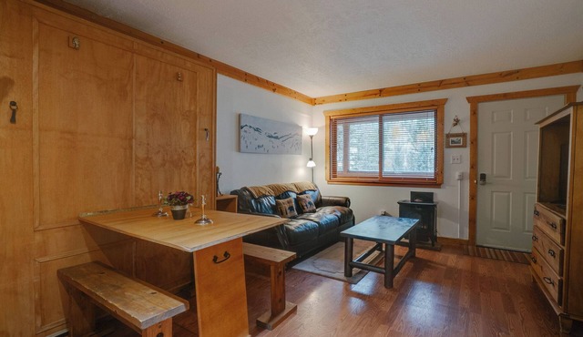Cozy Condo in the Pines