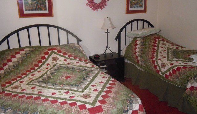 Cozy condo in the White Mountains- Close to Storyland!