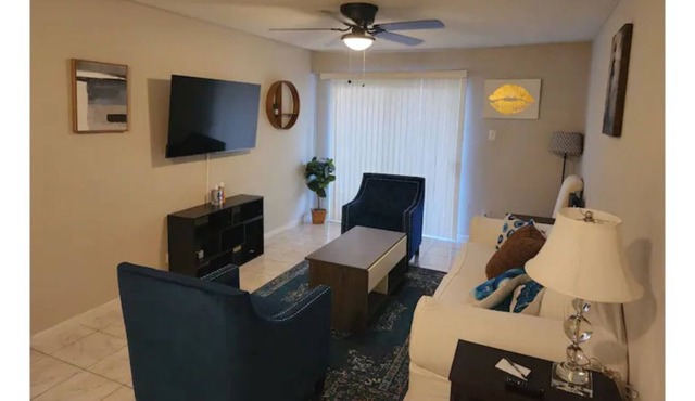 Cozy condo near NRG stadium and Texas Medical Center
