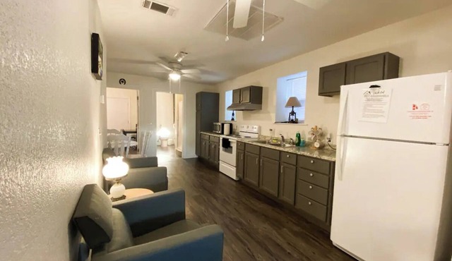Cozy Condo to enjoy the Eclipse