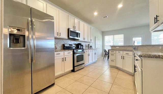 Cozy Conroe Getaway near The Woodlands