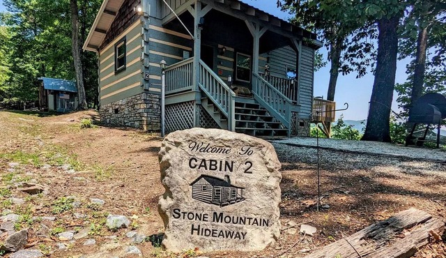 Cozy & Convenient Stone Mountain hideawy . closest to the State Park!