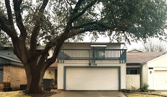 Cozy, Convenient Townhome Living