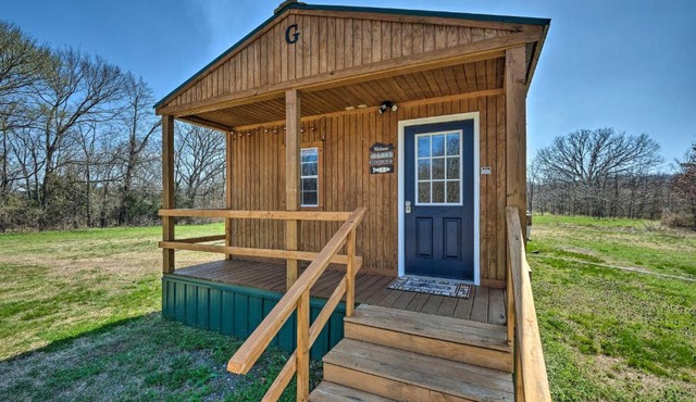 Cozy Cookson Cabin w/Fire Pit: 1 Mi to Lake!