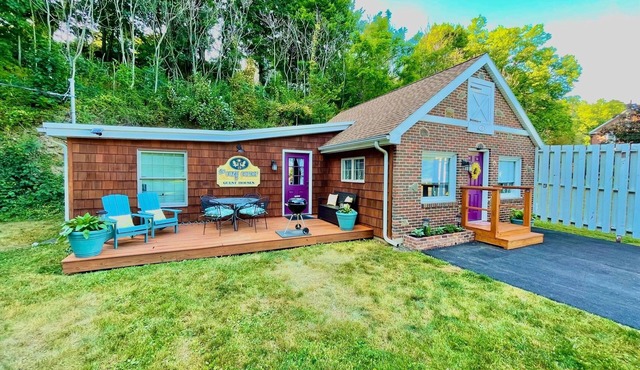 Cozy Corner Cottage .5 mi from HersheyPark