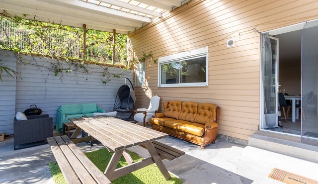 Cozy Cottage with Private Terrace, Mountain View & Wi-Fi in Saint-Martin-d'Arrossa