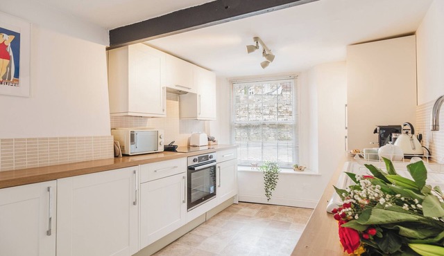 Cozy Cotswolds Retreat in Dursley