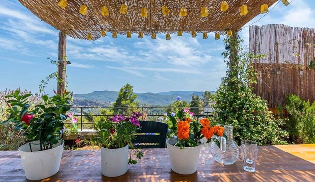 Cozy cottage 25 km from barcelona with jacuzzi terrace mountain views barcelona