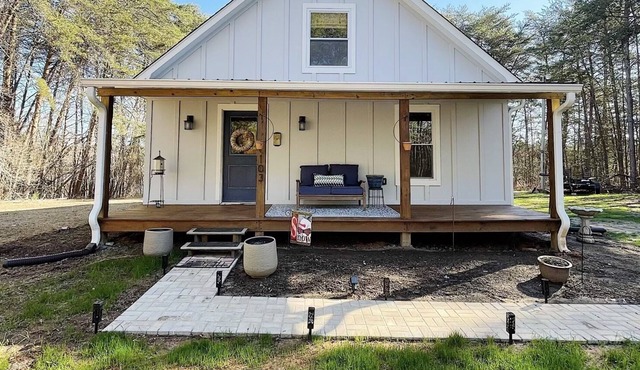 Cozy Cottage 5 min from Lake Hartwell.