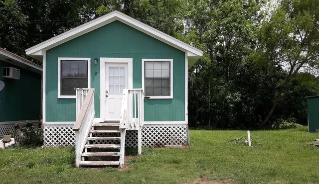 Cozy Cottage #5, Walker County, Texas