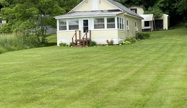 Cozy Cottage at Canadohta Lake