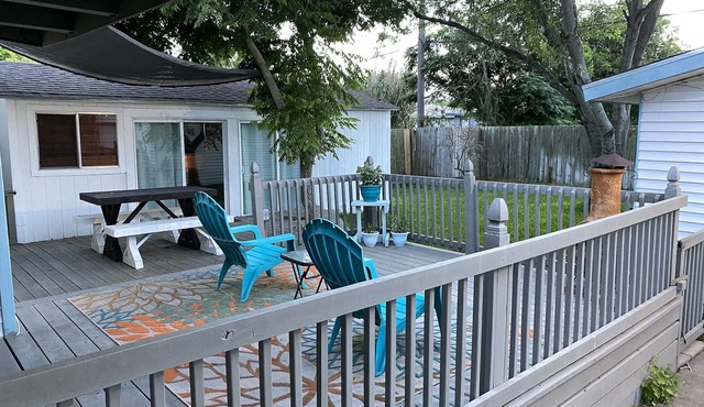 Cozy Cottage at Waverly House